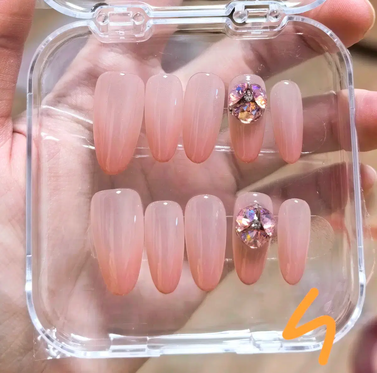 thumbnail-3
